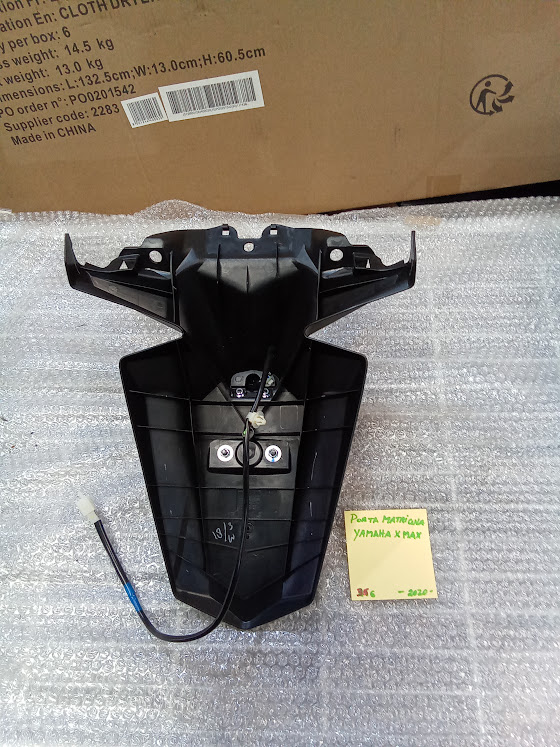 PORTA MATRICULA YAMAHA X MAX