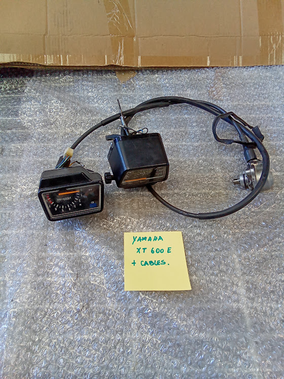 CUADRO RELOJ CUENTA KILOMETROS YAMAHA XT 600E CON CABLES