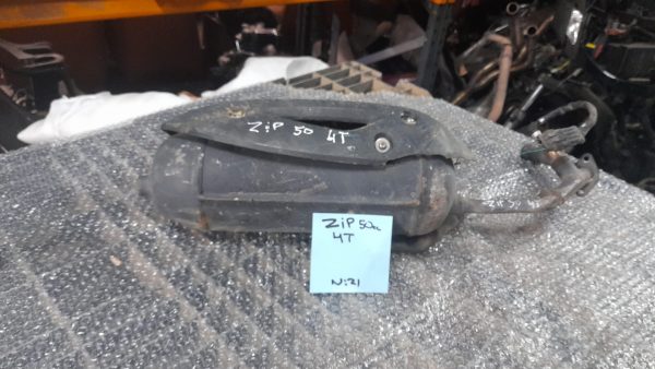 05b79df8-812d-46ae-950e-cb7d53b91f0e ESCAPE PIAGGIO ZIP 50 4 TIEMPOS