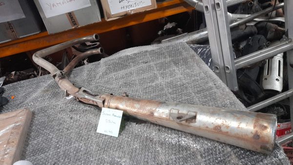 3db6dc28-fe51-4819-8fa2-c24c4c92f5ed ESCAPE SUZUKI MARAUDER 250