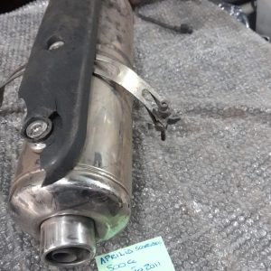 c3233ab1-0c1c-4500-8c1a-4e5219efb3b2 escape aprilia scarabeo 500