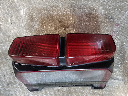 20250302_170034 piloto trasero yamaha fazer 600