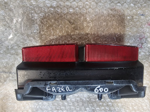 20250302_170040 piloto trasero yamaha fazer 600