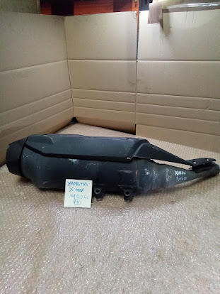escape yamaha xmax 400