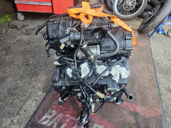 motor yamaha fz1
