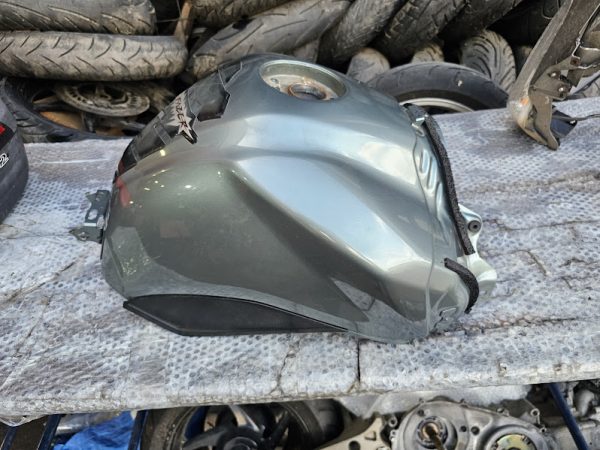 deposito yamaha fz1