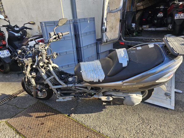 20251127_153853 Motor suzuki burgman 400 k9