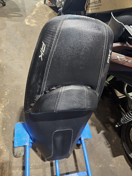 20251225_173039 asiento sillon kymco ak 550