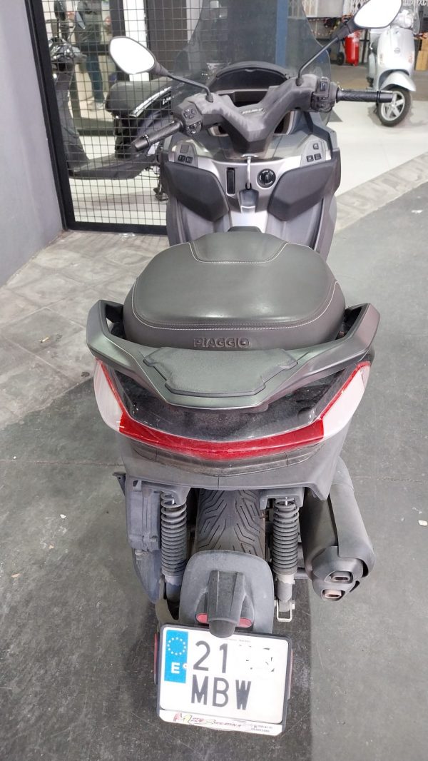 WhatsApp Image 2026-02-09 at 11.14.46 (2) PIAGGIO MP3 400 HPE SPORT