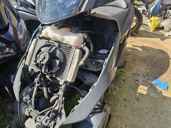 LOTE RADIADOR ELECTROVENTILADOR SENSOR AZUL PIAGGIO MP3 300 LT