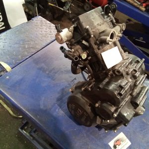 Motor yamaha mt125