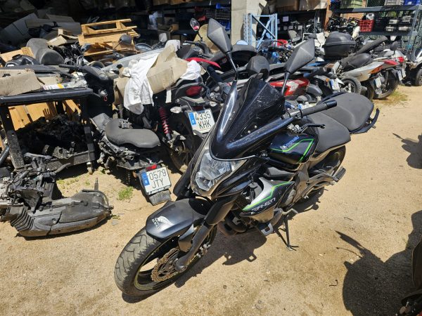 Kawasaki er6n siniestrada