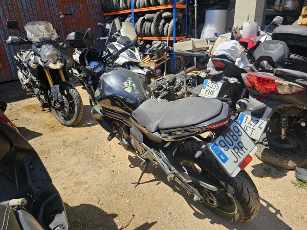 Kawasaki er6n siniestrada