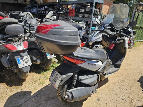 YAMAHA XMAX 400