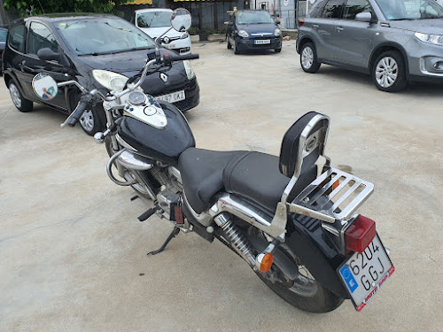 SUZUKI INTRUDER 250