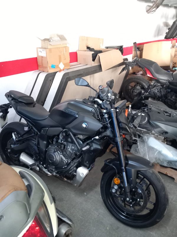 YAMAHA MT07 ACCIDENTADA