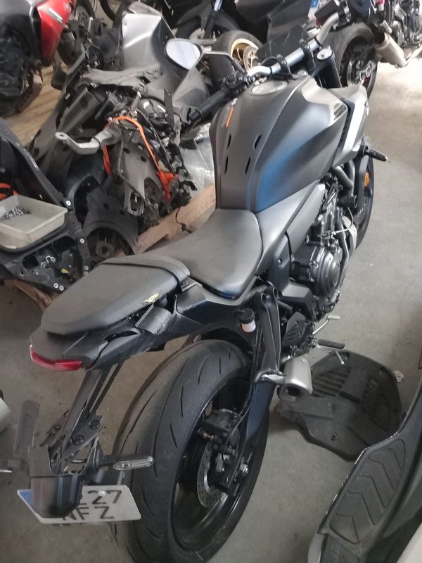 YAMAHA MT07 ACCIDENTADA