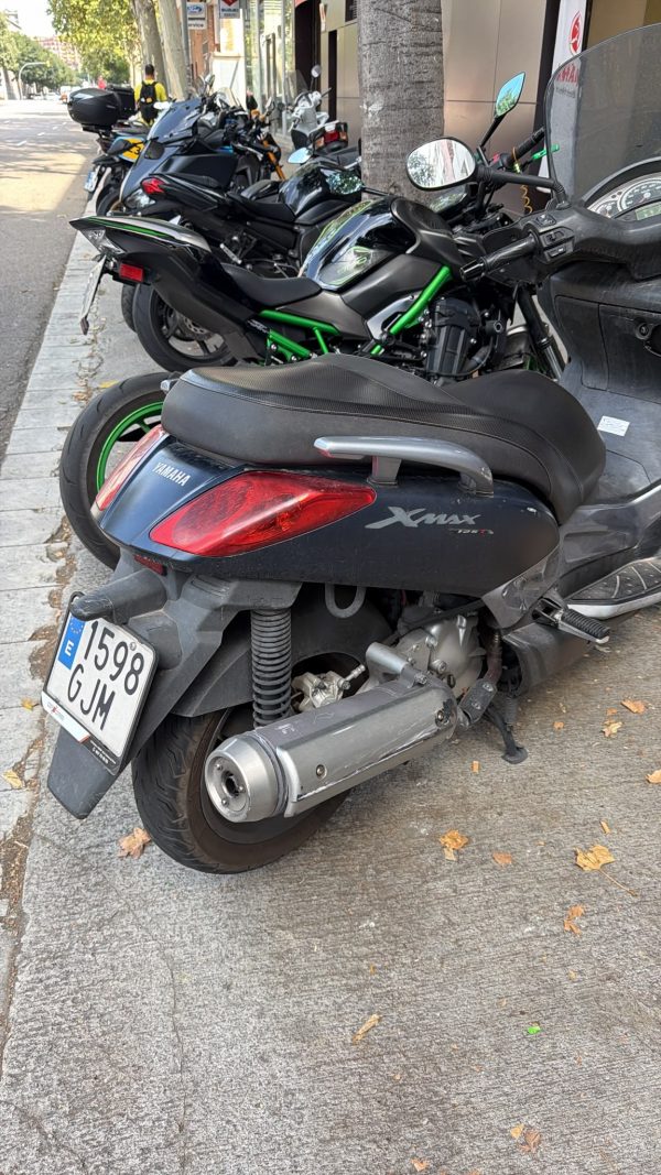 YAMAHA XMAX 125